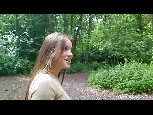 ❤️ Evelinari toki publiko batean izorratzen genuela proposatu nion! Baietz esan zuen. Orduan ipurdian izorratu eta ahoan esperma. Orduan bere burua haserretu zen. ️❌ Porno fb gugan