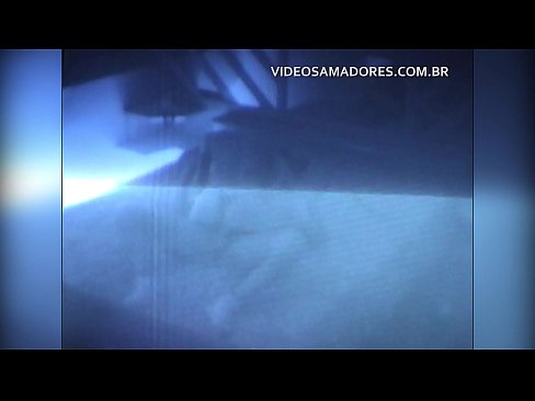 ❤️ Senarrak emazteari filmatzen dio bizilaguna eta makurtu bat dela jakiten du ️❌ Porno fb gugan